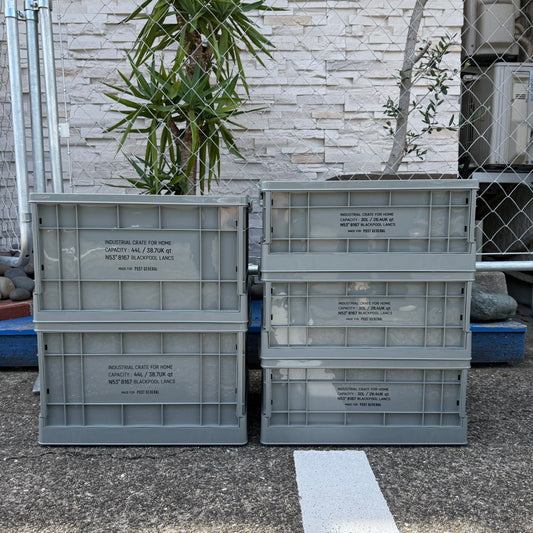 INDUSTRIAL FOLDABLE CRATE HOME
