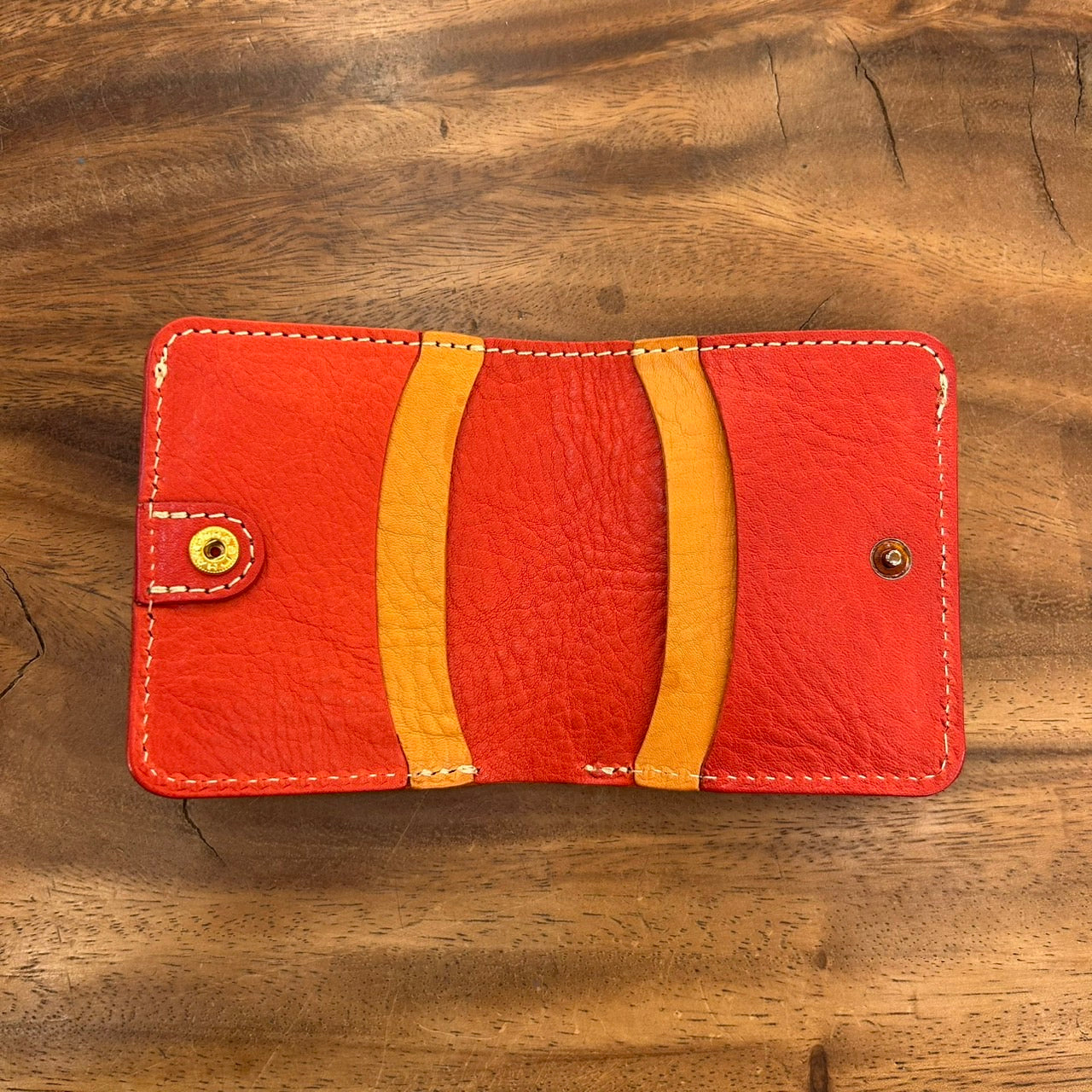 トチギ　ベリーBOX2つ折りウォレット