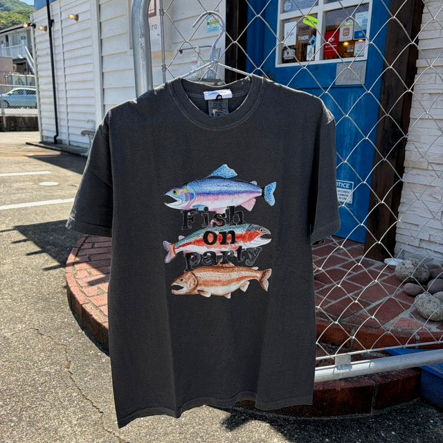 Tshirt　No.137/Fish on Party