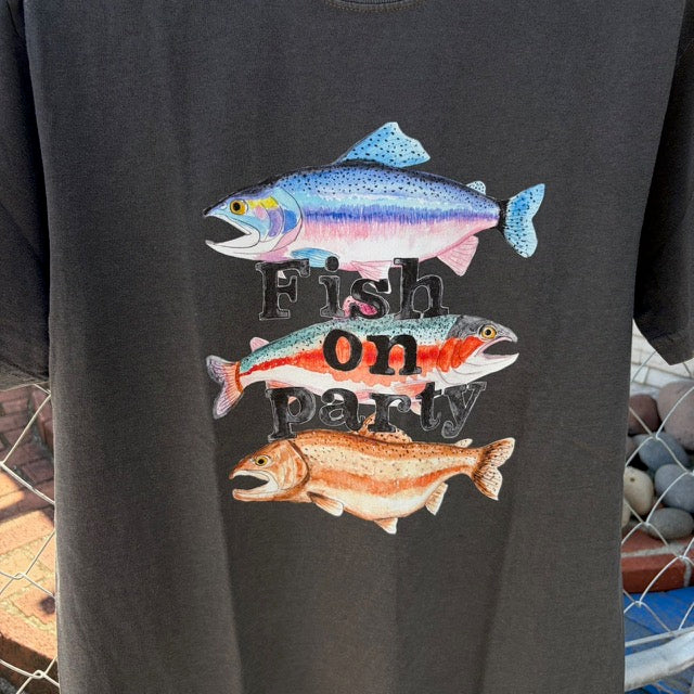 Tshirt　No.137/Fish on Party